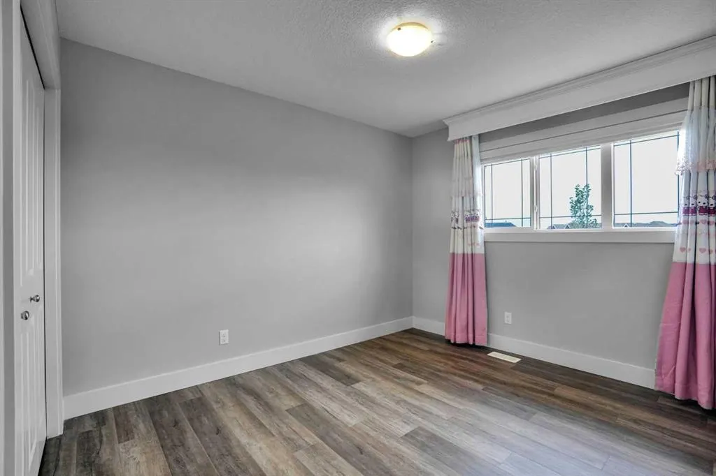 92 Masters Court SE