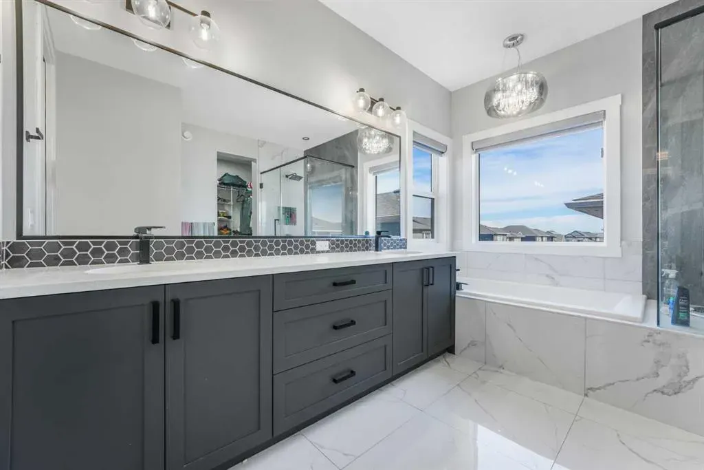 58 Creekside Avenue SW