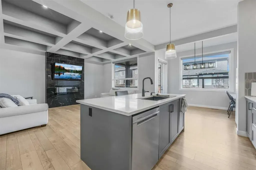 58 Creekside Avenue SW