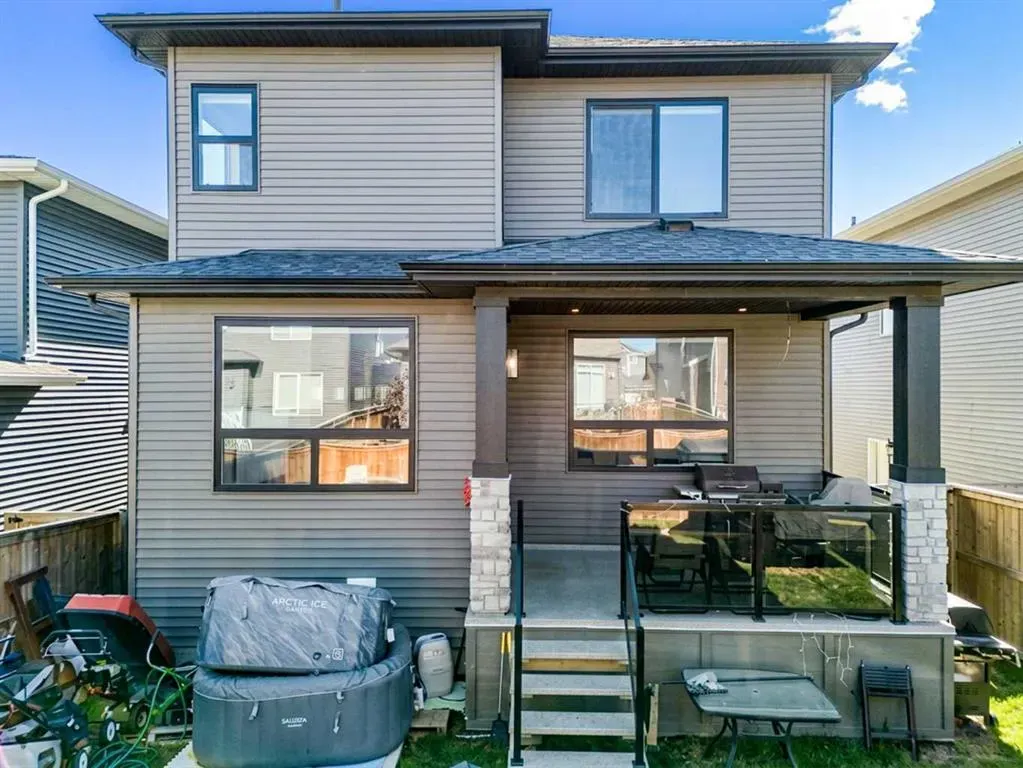 58 Creekside Avenue SW