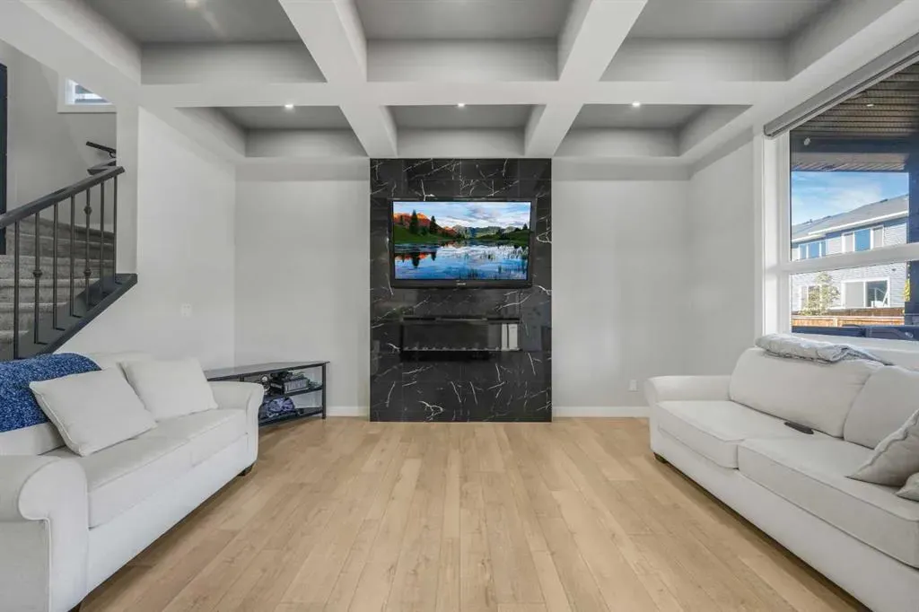 58 Creekside Avenue SW