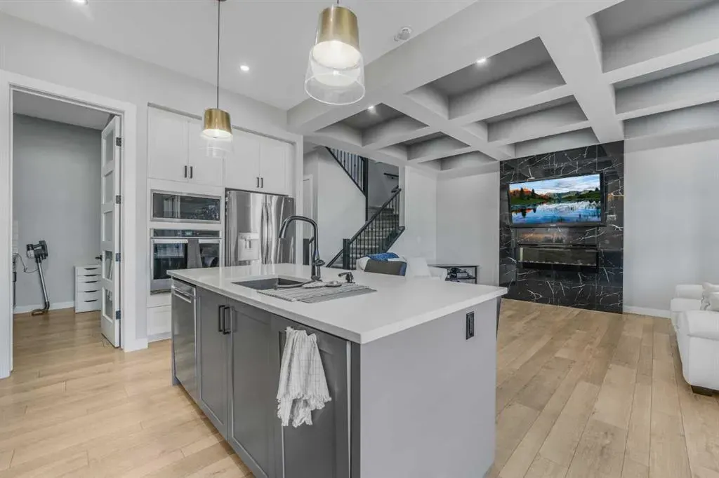 58 Creekside Avenue SW