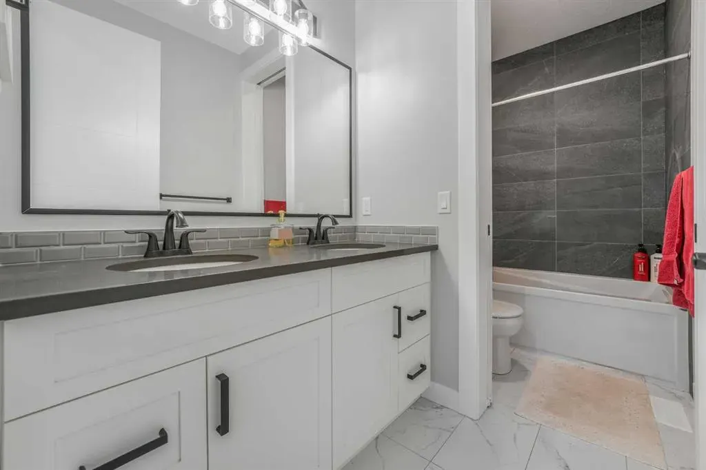 58 Creekside Avenue SW