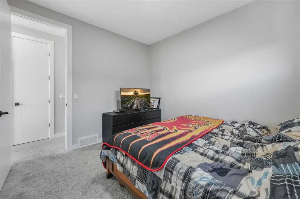 58 Creekside Avenue SW