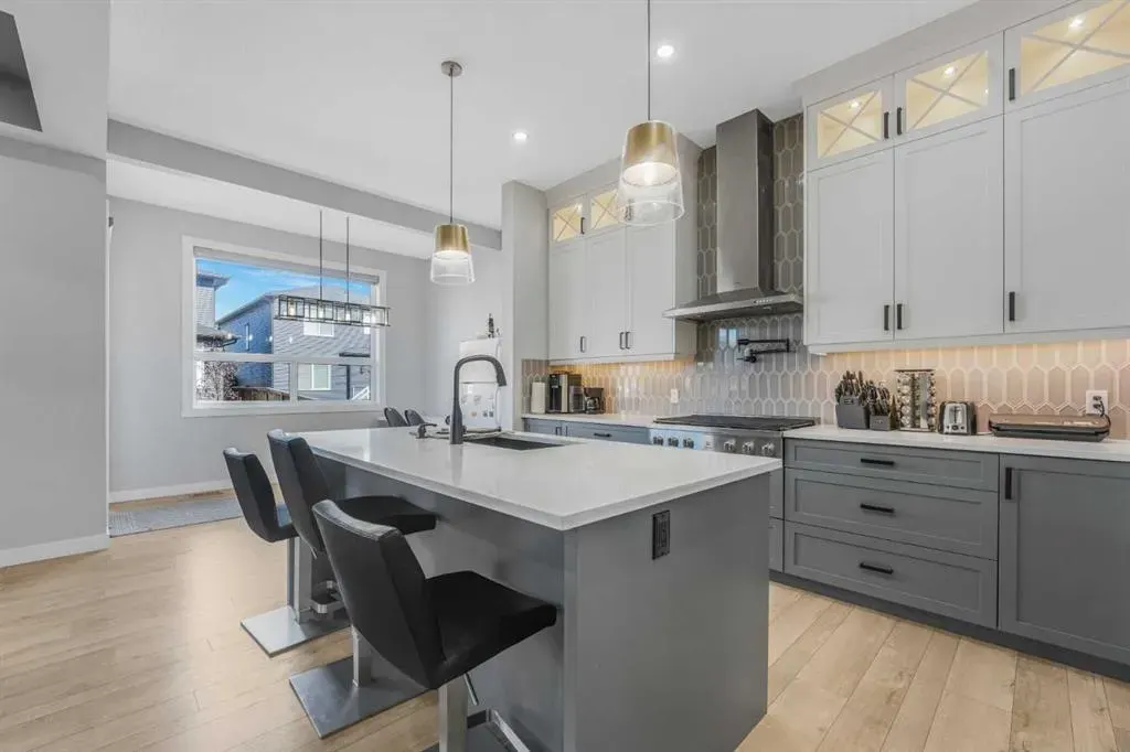 58 Creekside Avenue SW