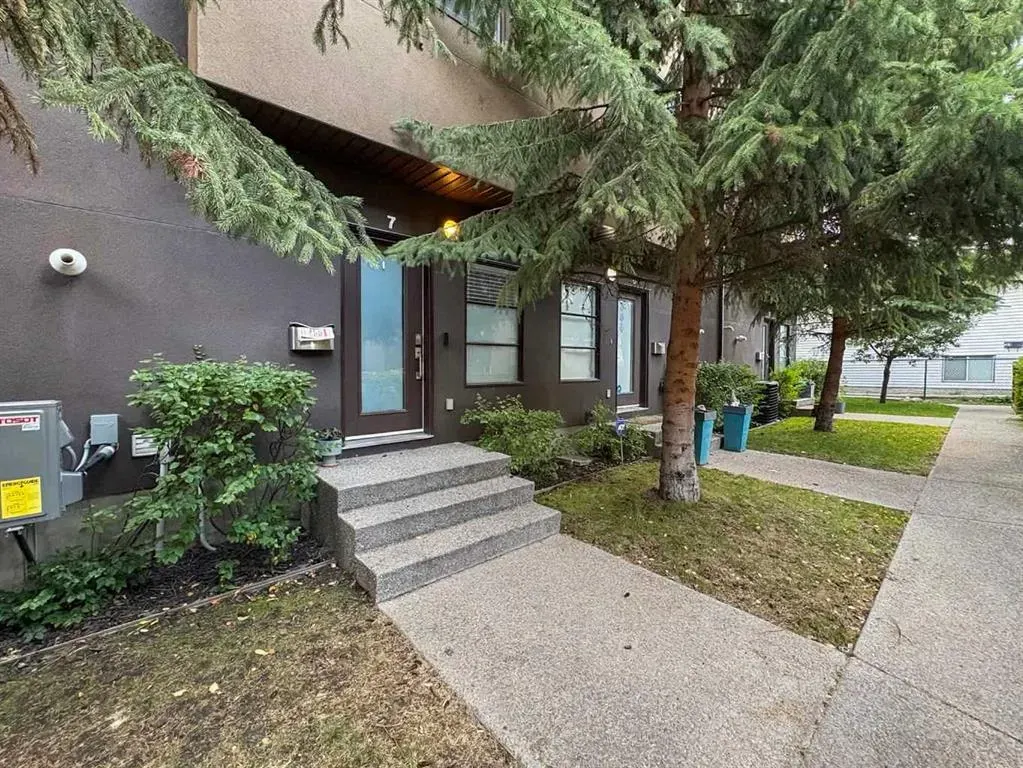 1935 35 Street SW #7