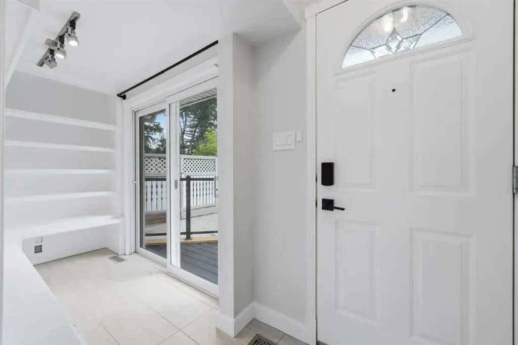 20 Mapleglade Close SE