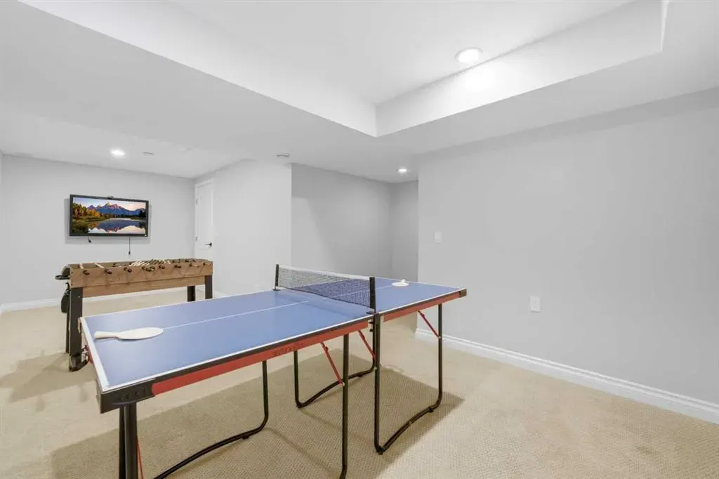 20 Mapleglade Close SE