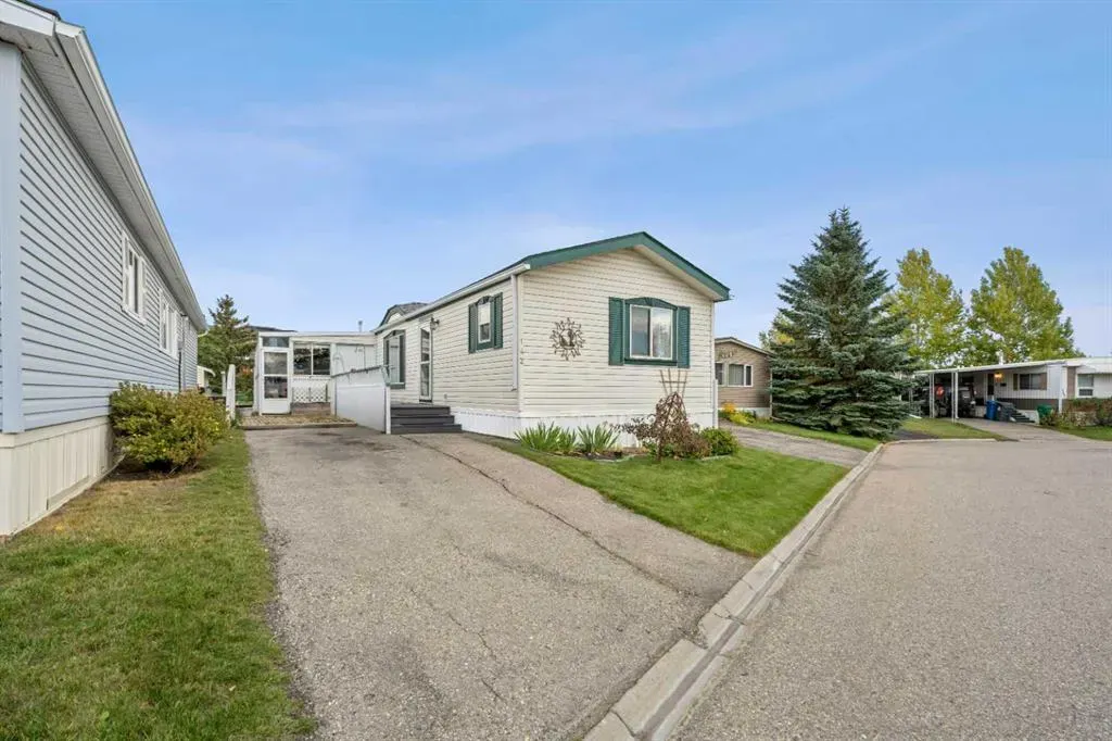 99 Arbour Lake Road #142