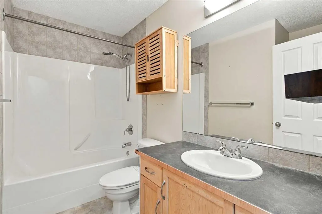 209 Tuscany Ravine Road NW