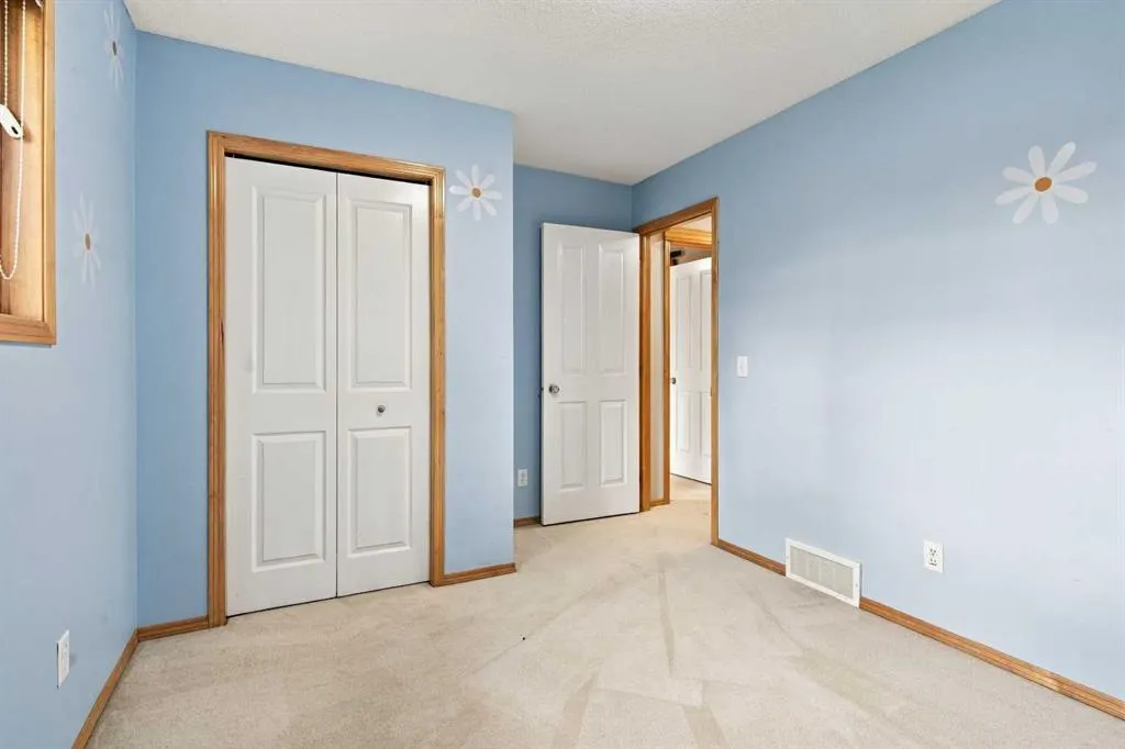 209 Tuscany Ravine Road NW