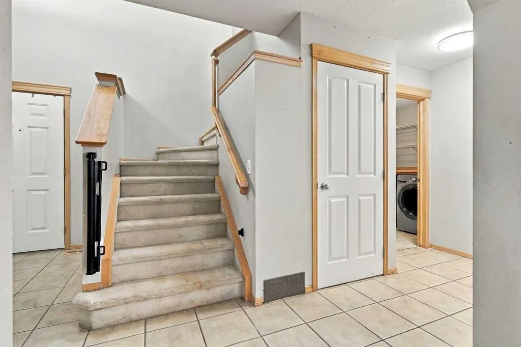 209 Tuscany Ravine Road NW