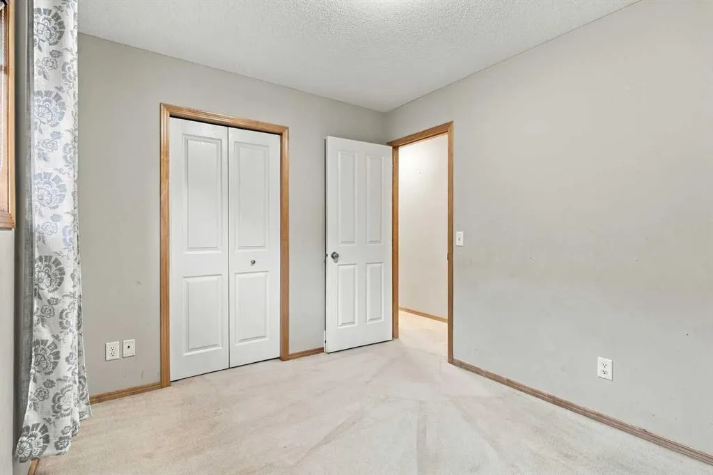 209 Tuscany Ravine Road NW