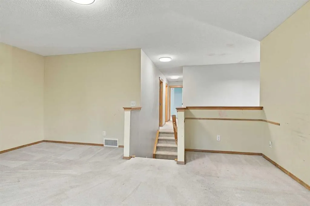 209 Tuscany Ravine Road NW