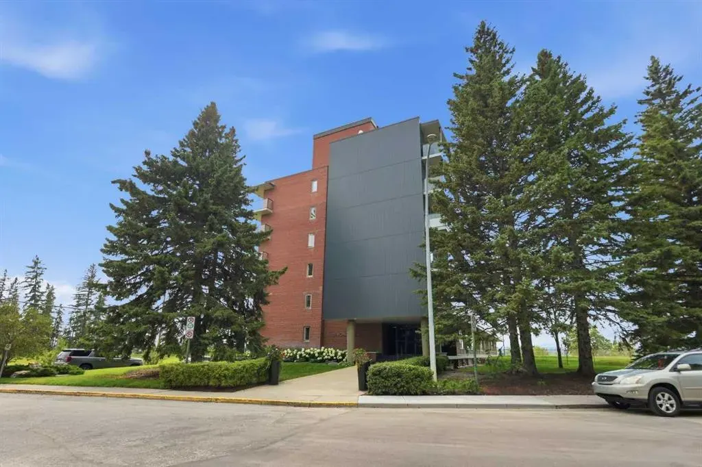3339 Rideau Place SW #203/204