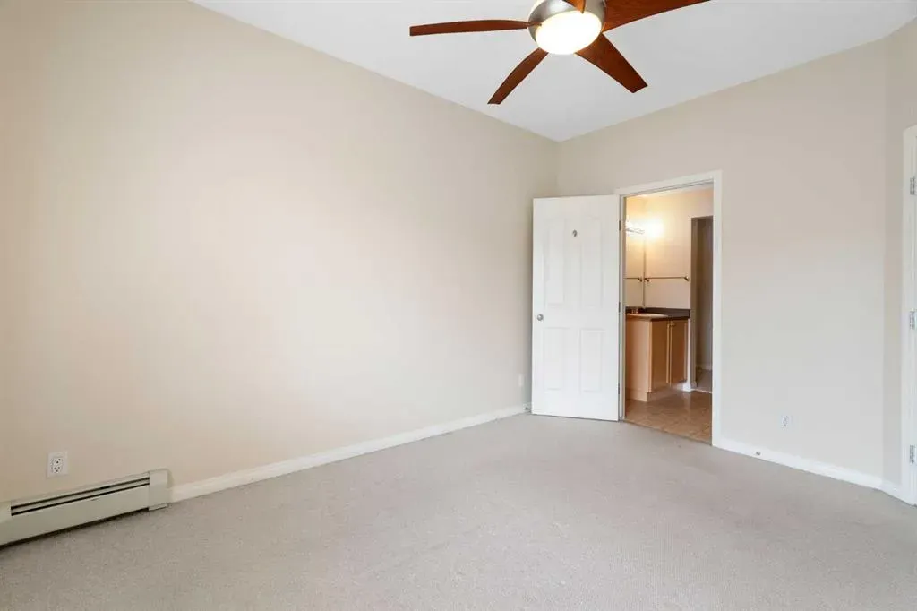 369 Rocky Vista Park NW #422