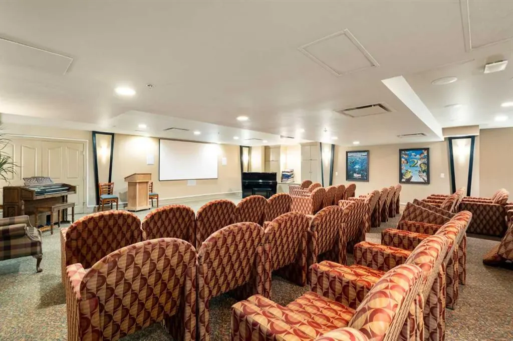 369 Rocky Vista Park NW #422