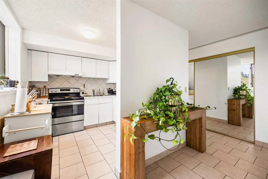 128 2 Avenue SE #506
