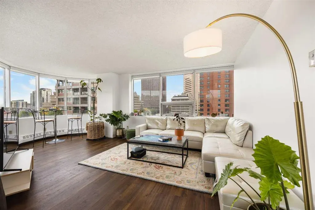 128 2 Avenue SE #506