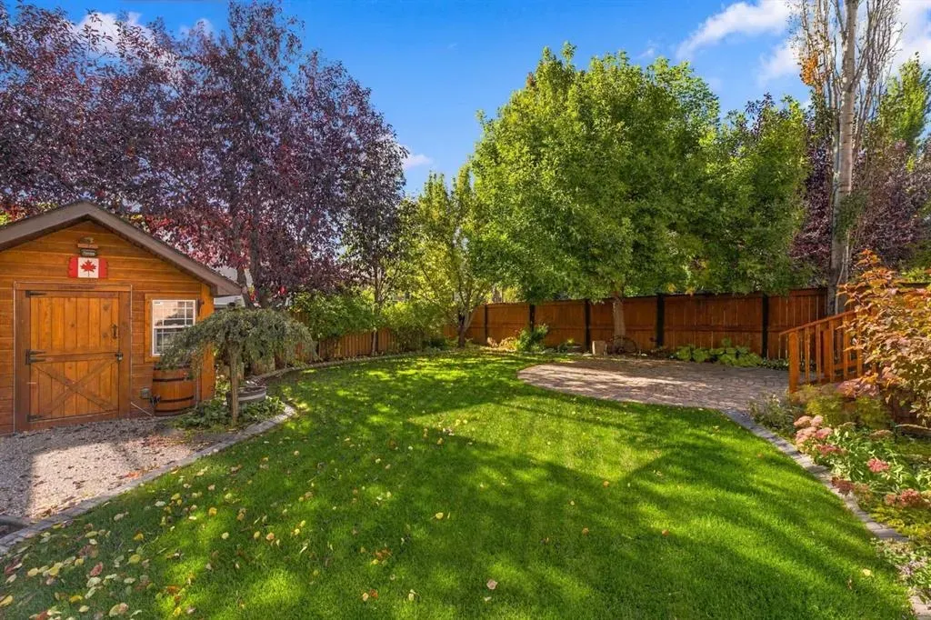31 Chapala Close SE