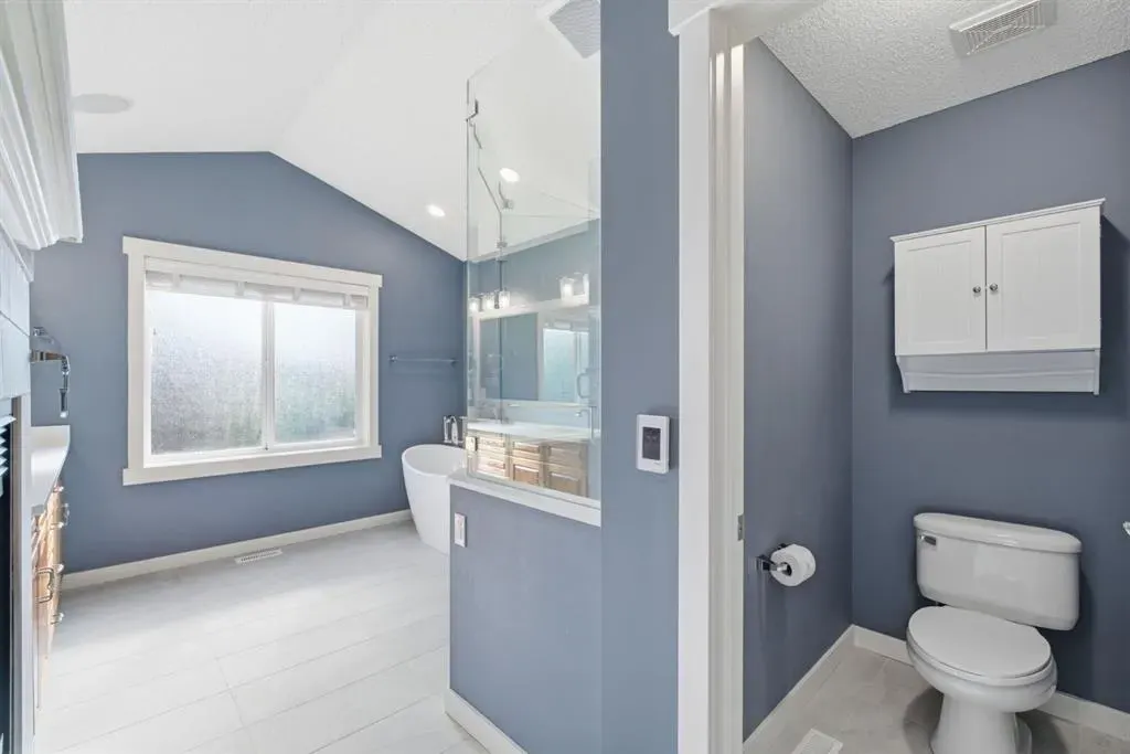 31 Chapala Close SE