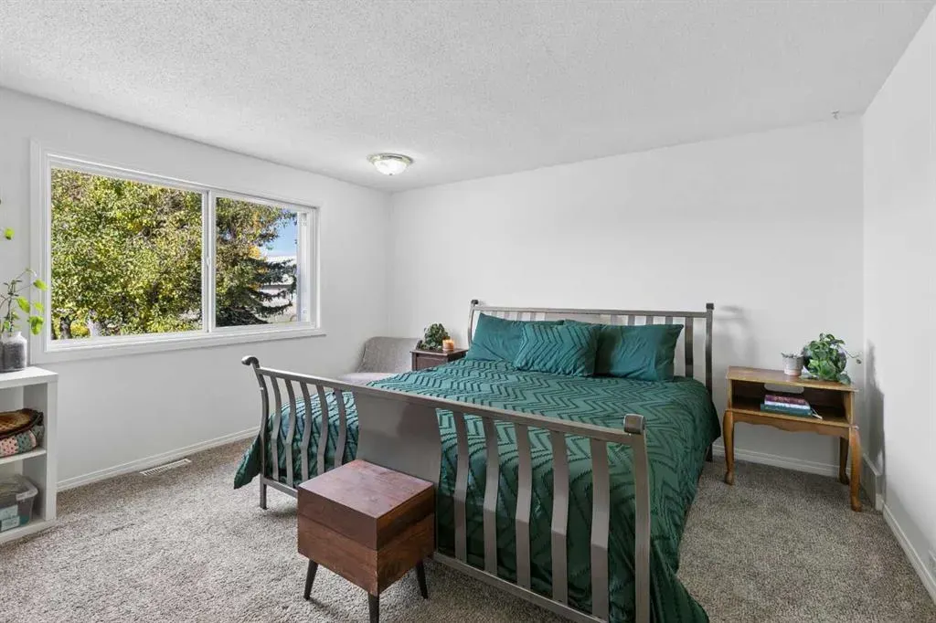 330 Canterbury Drive SW #8