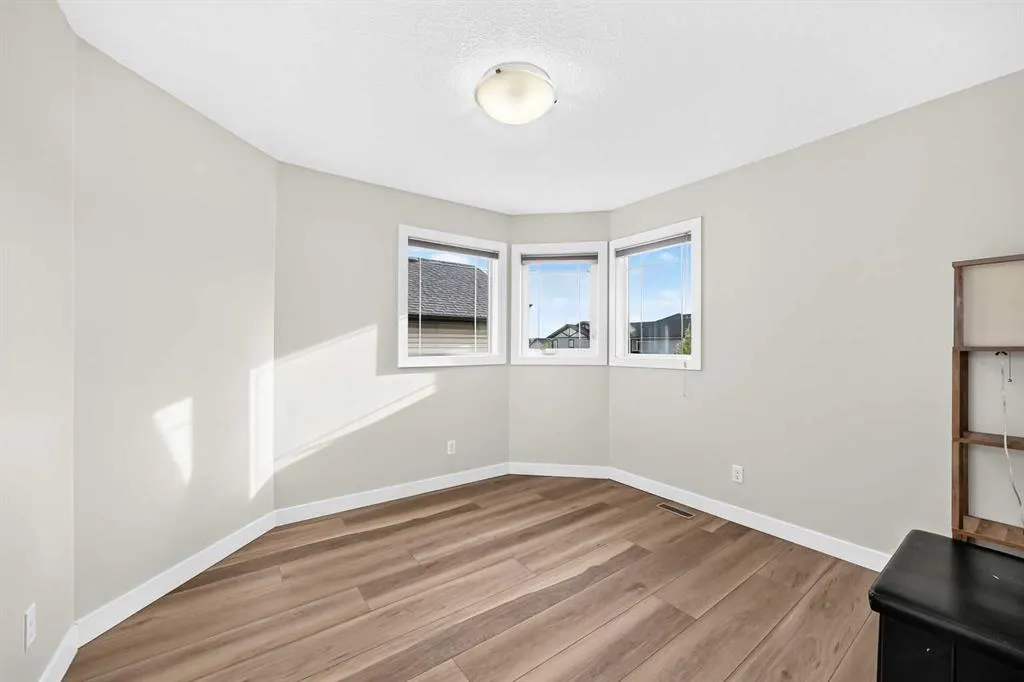 14 Westmount Way