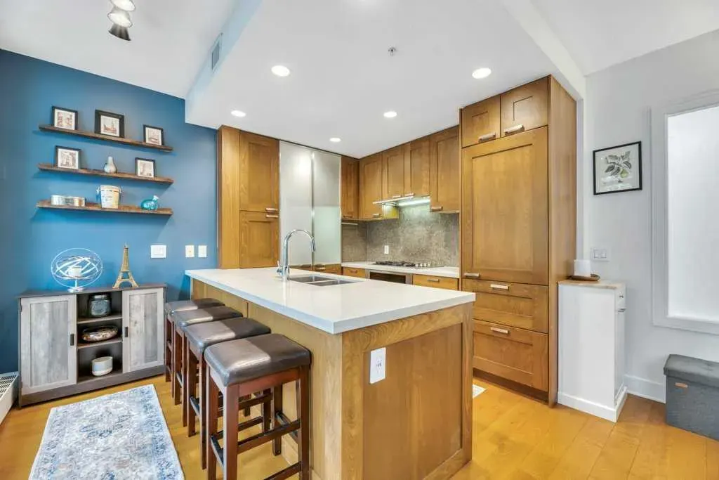 222 Riverfront Avenue SW #220