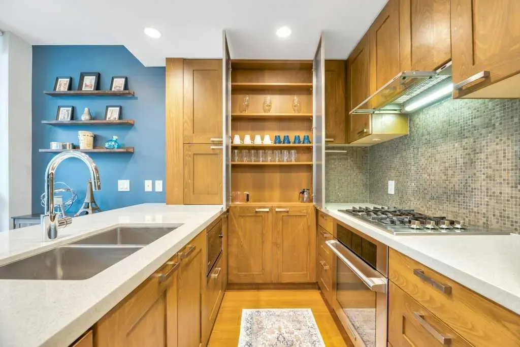 222 Riverfront Avenue SW #220