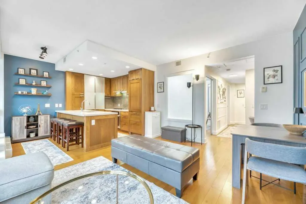 222 Riverfront Avenue SW #220