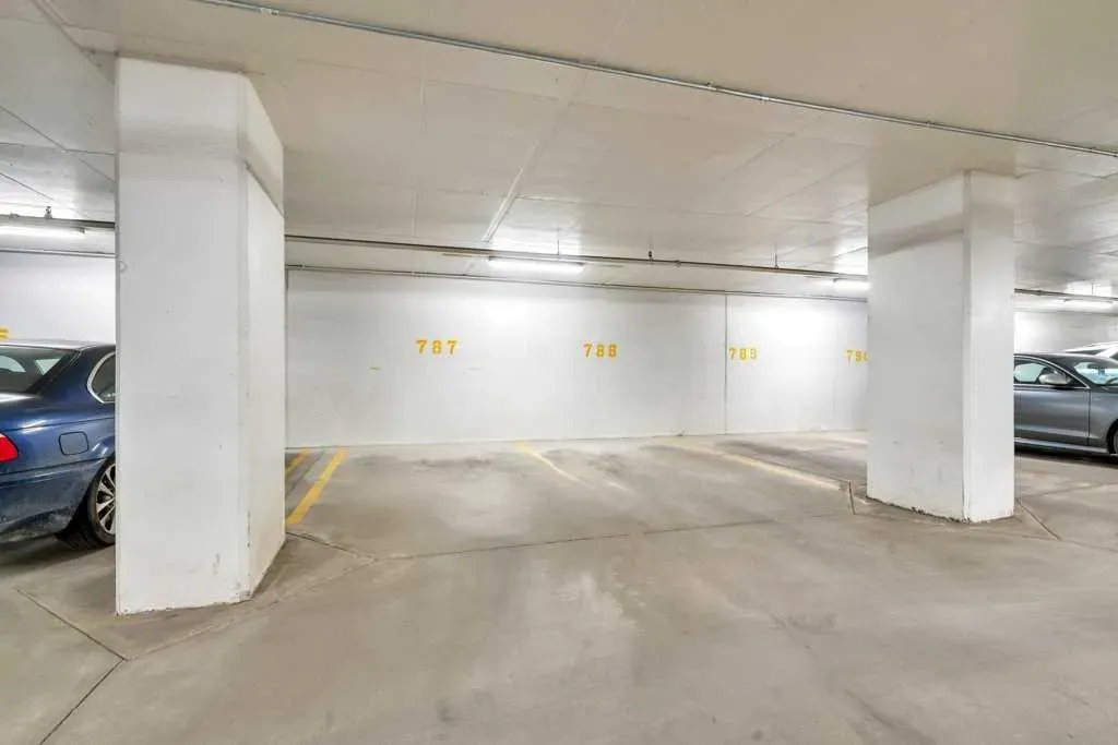 222 Riverfront Avenue SW #220