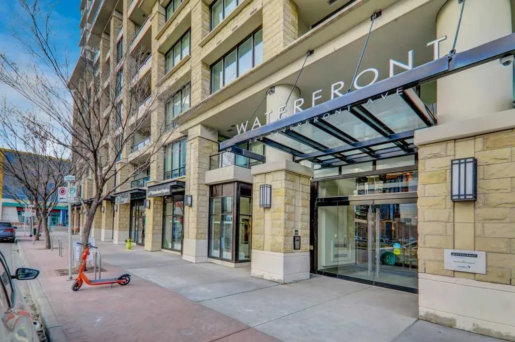 222 Riverfront Avenue SW #220
