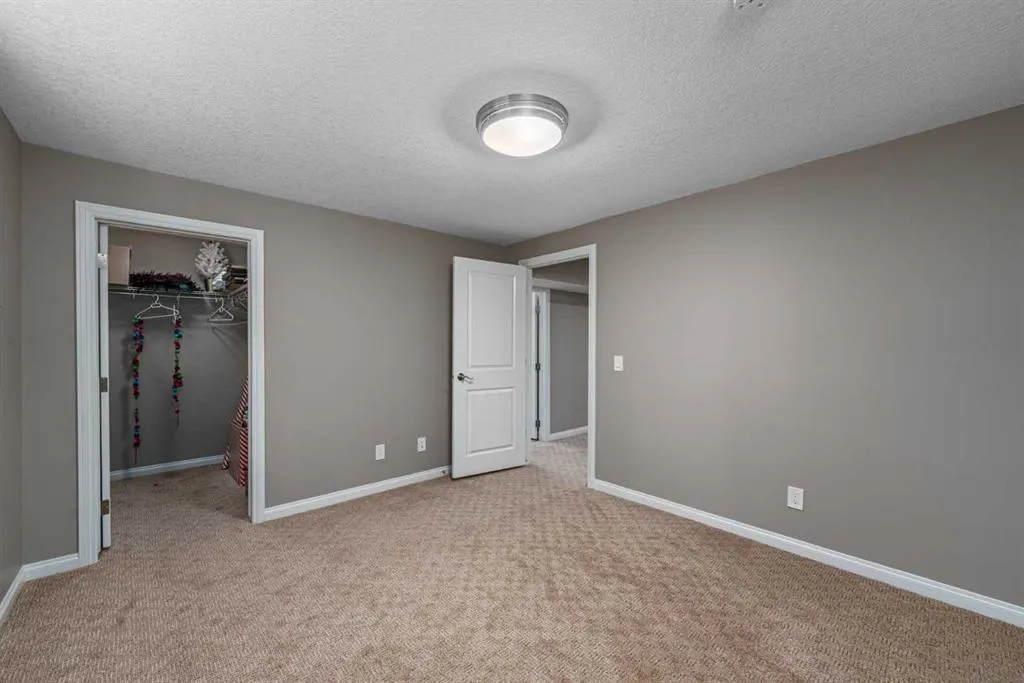 236 Edgebrook Gardens NW