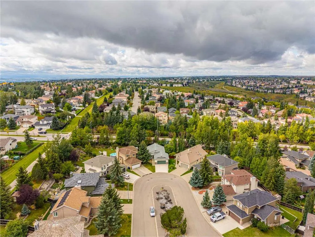236 Edgebrook Gardens NW