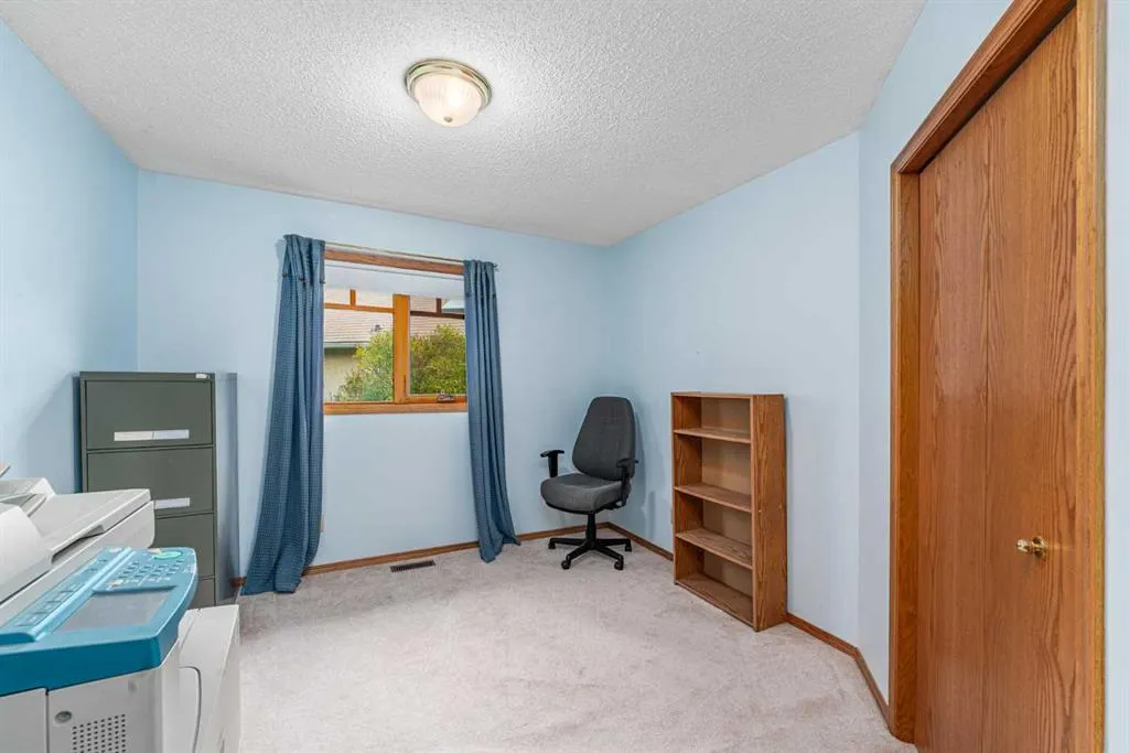236 Edgebrook Gardens NW