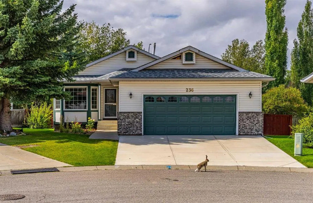 236 Edgebrook Gardens NW