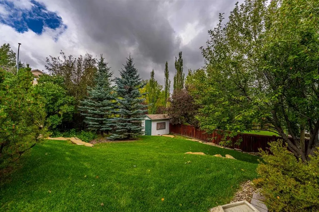 236 Edgebrook Gardens NW