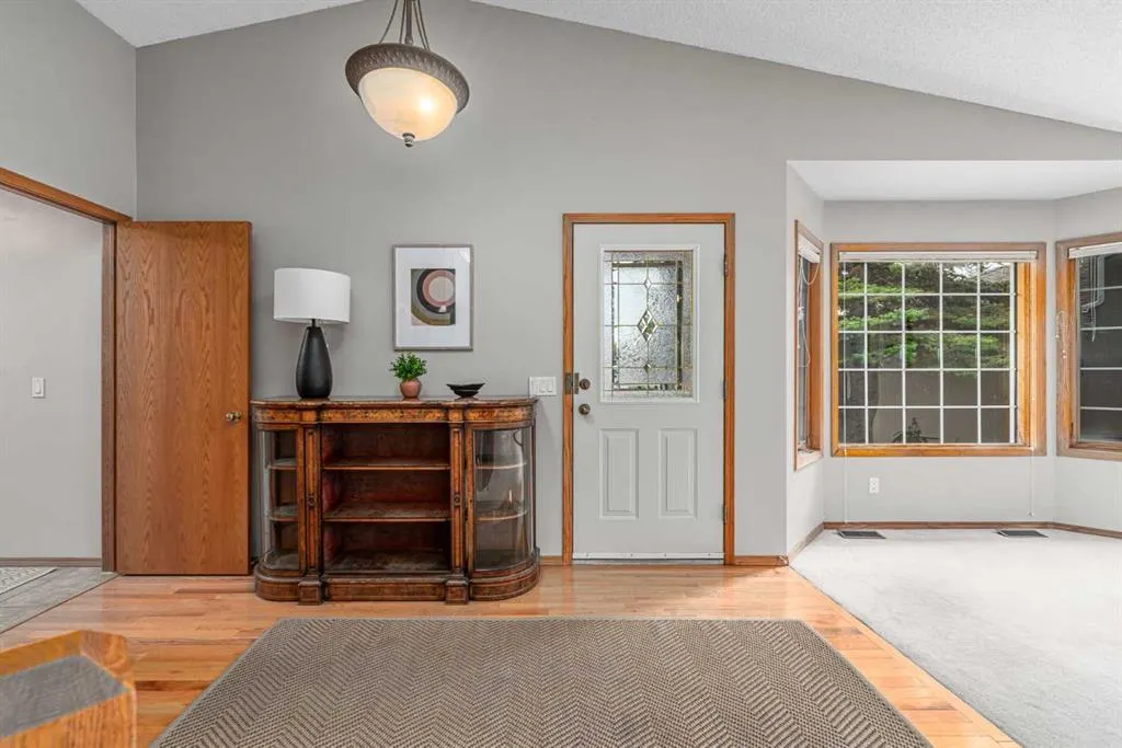 236 Edgebrook Gardens NW