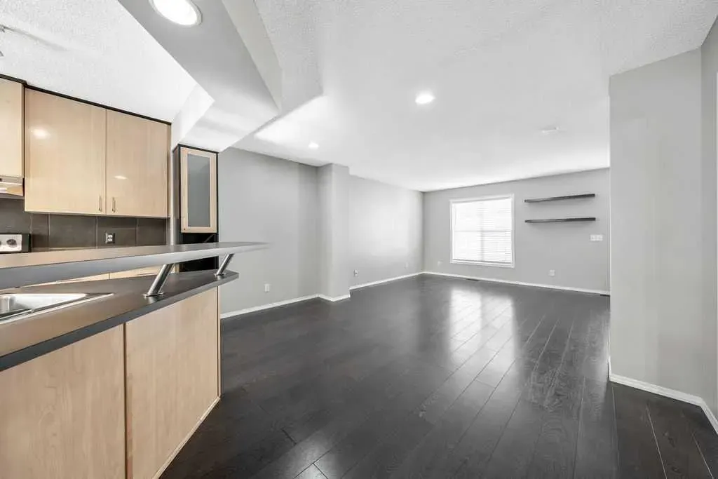 205 Toscana Gardens NW