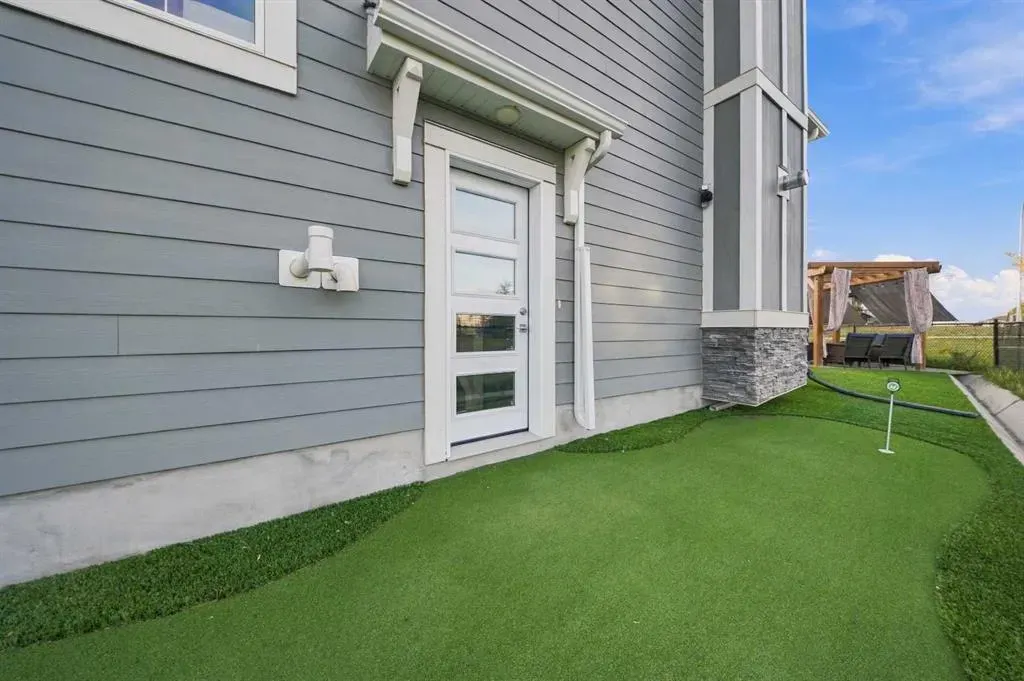168 Magnolia Manor SE