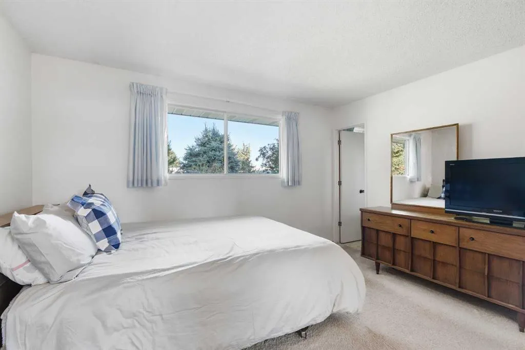 340 Canniff Place SW