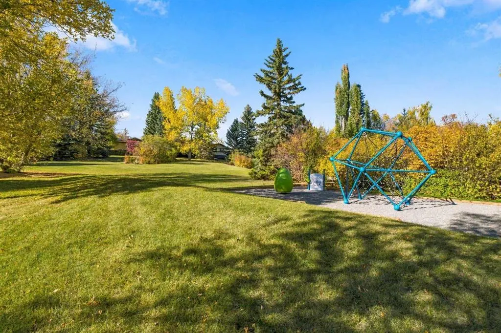 340 Canniff Place SW
