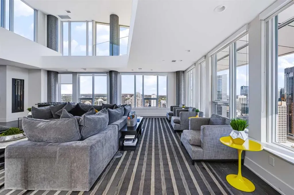 901 10 Avenue SW #1307