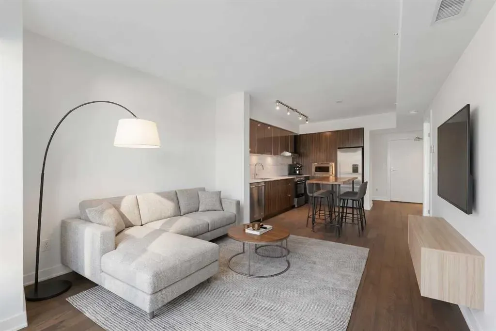 930 6 Avenue SW #1205