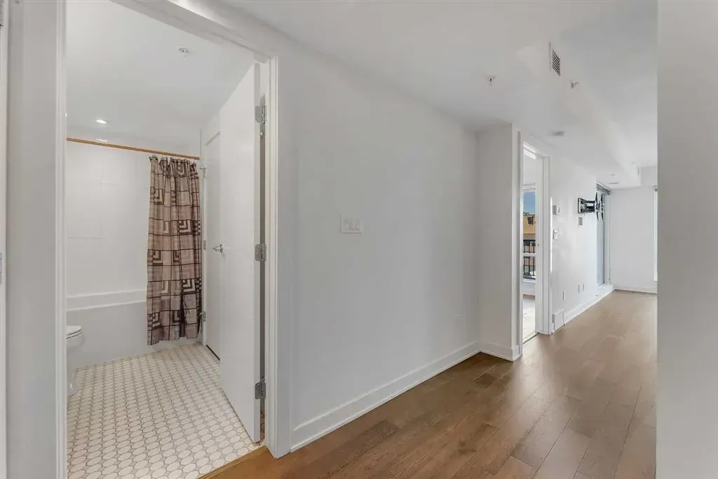 930 6 Avenue SW #1205