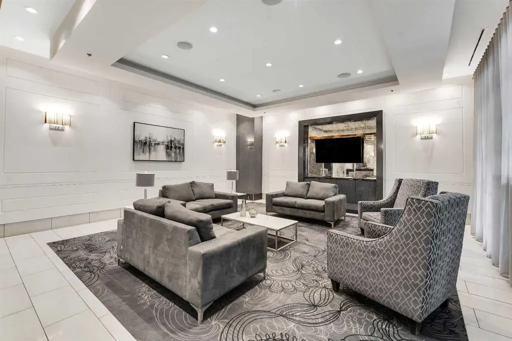 930 6 Avenue SW #1205