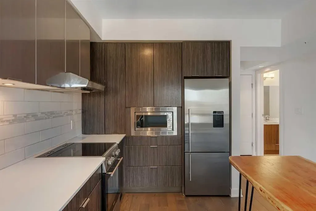 930 6 Avenue SW #1205
