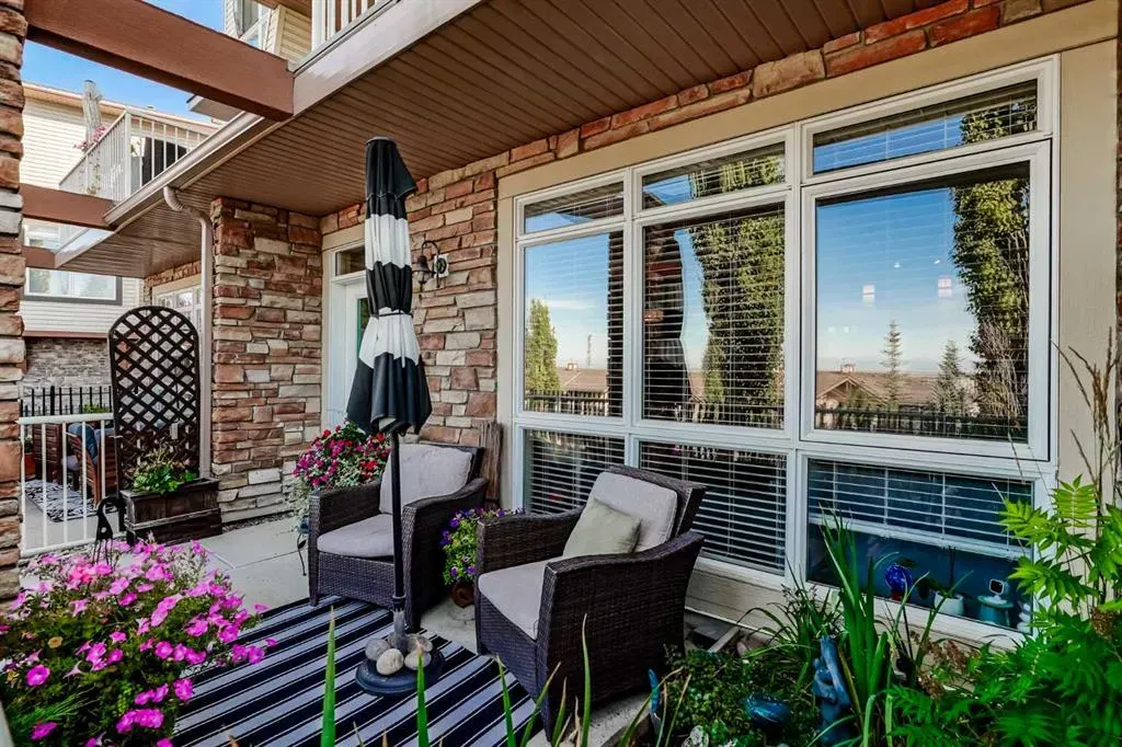 140 Rockyledge View NW #2