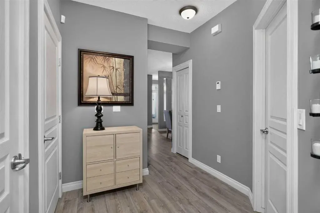 140 Rockyledge View NW #2