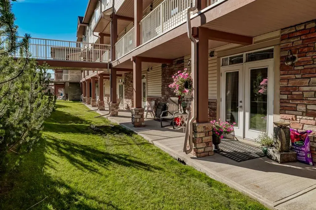 140 Rockyledge View NW #2